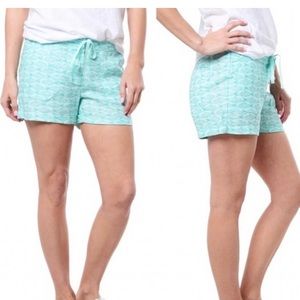 Vineyard vines linen shorts